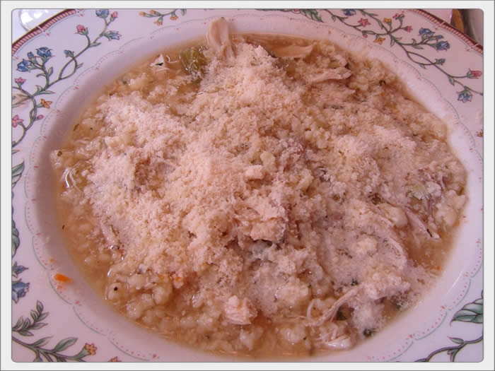 chicken_soup_with_semolina_pasta_lp-05