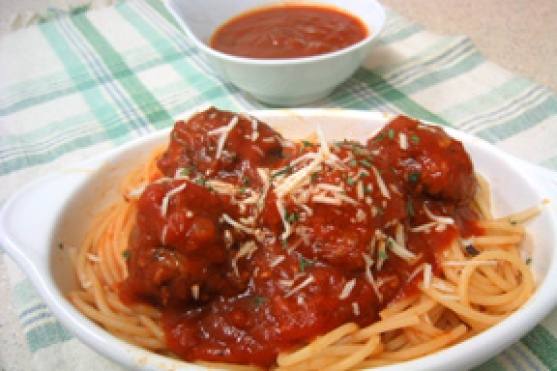 Spaghetti sauce and meatballs